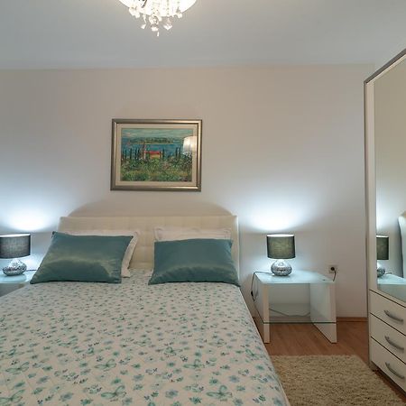 Apartments Maria Trogir Ngoại thất bức ảnh