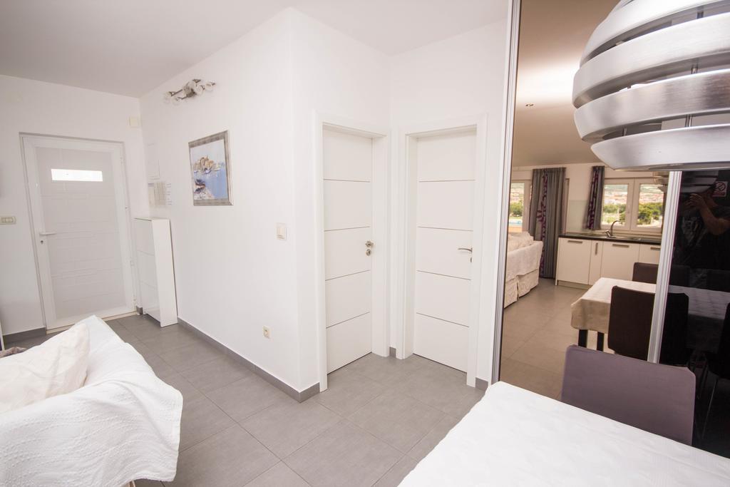 Apartments Maria Trogir Ngoại thất bức ảnh
