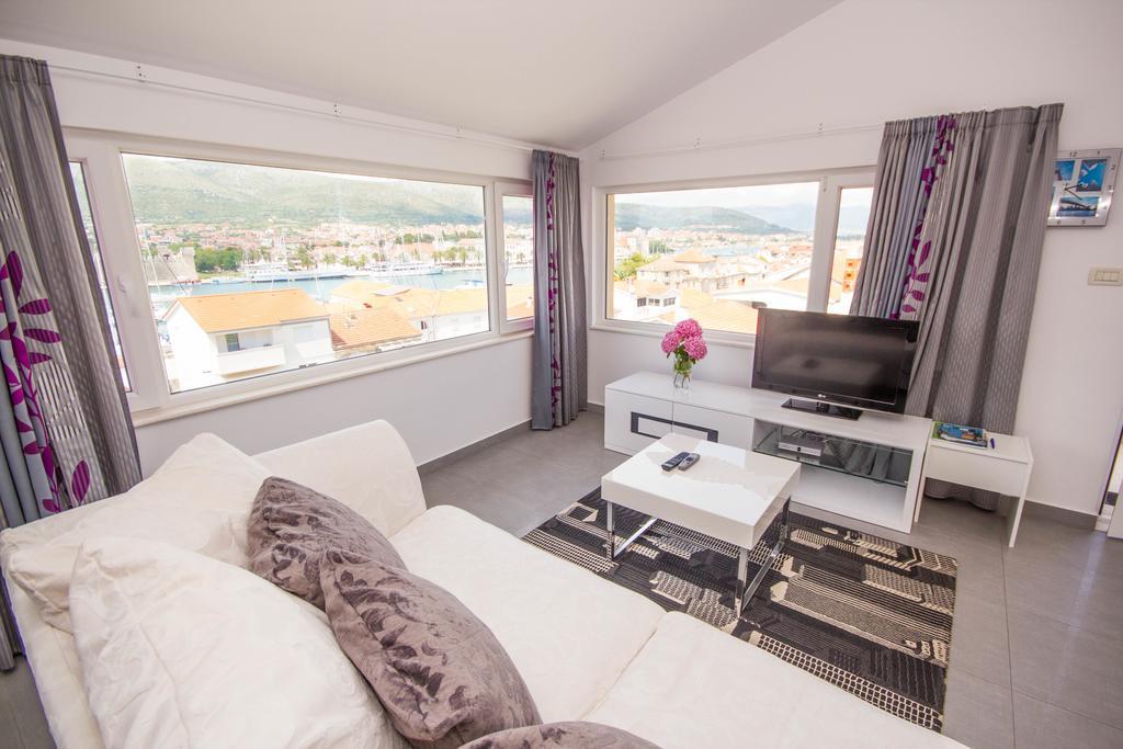 Apartments Maria Trogir Ngoại thất bức ảnh